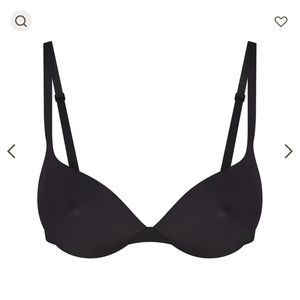 SKIMS nipple bra size 34B in onyx